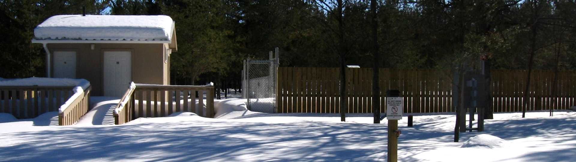 Naturist Legacy Park in winter ... 2013